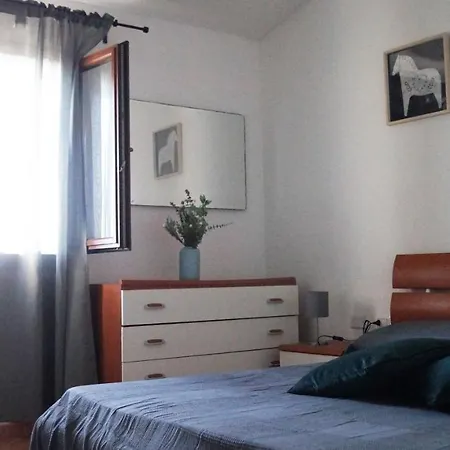 펜션 Domo Sara 오로세