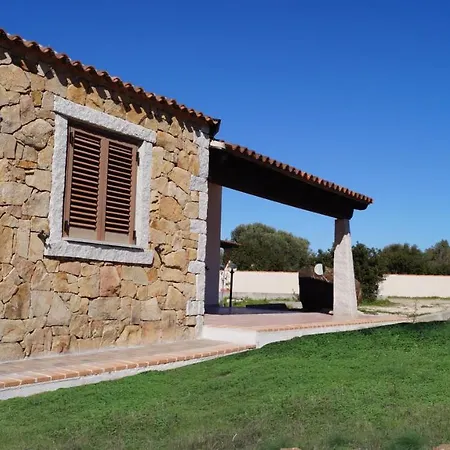 Domo Sara 別荘 オロゼーイ